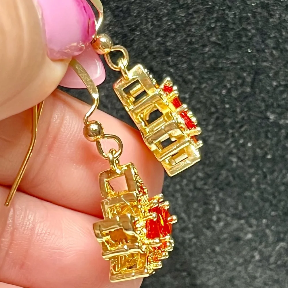 🍁Stunning Gold and Red Earrings maple leaf - Picture 6 of 9